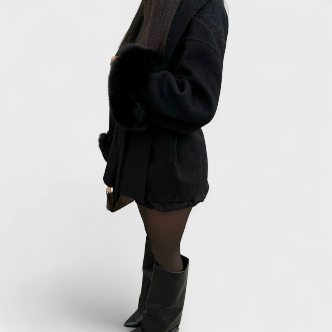 Ivy™ | Elegant coat with eco-fur details
