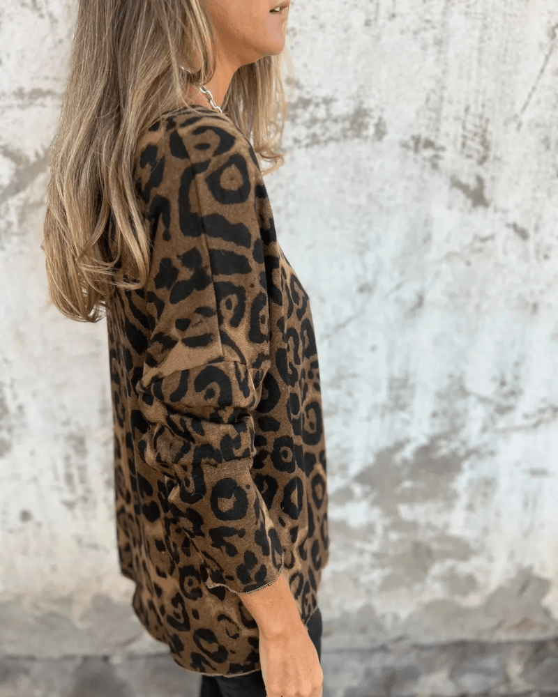 Ruby ™ | Casual Women's Top with Leopard Print