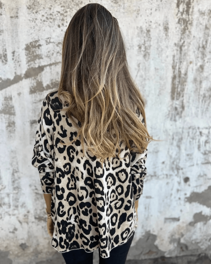 Ruby ™ | Casual Women's Top with Leopard Print