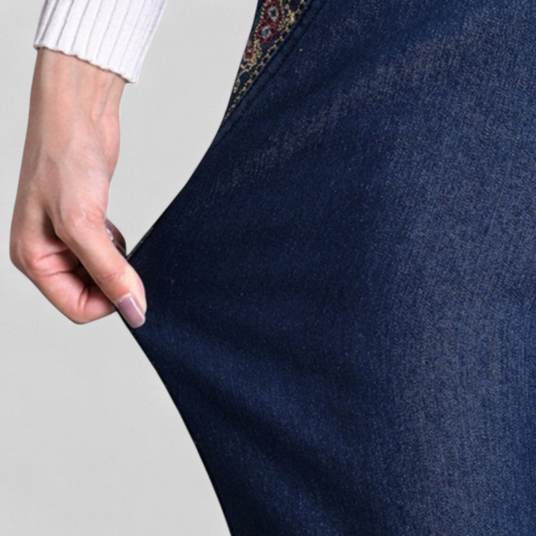 Ava™ | Women's Jeans with Side Pockets and Elastic Waist