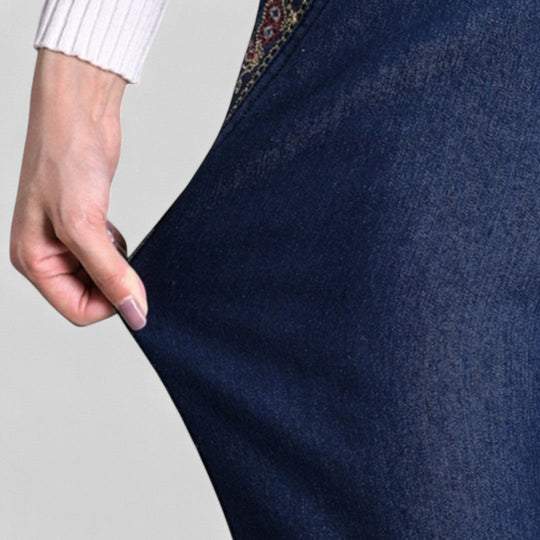 Ava™ | Women's Jeans with Side Pockets and Elastic Waist